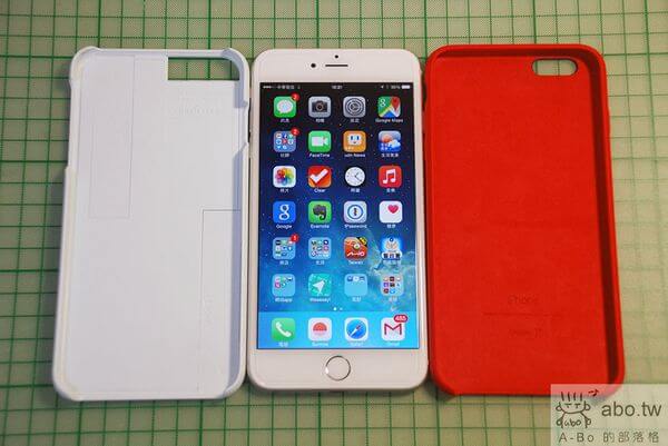 左：LINKASEPRO 5.5；中：iPhone 6+ 128G 銀；右：Apple 矽膠保護套紅色